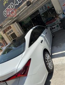 تويوتا أفالون